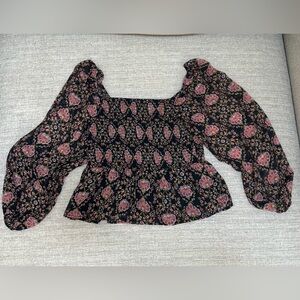 American Eagle size medium women’s floral top